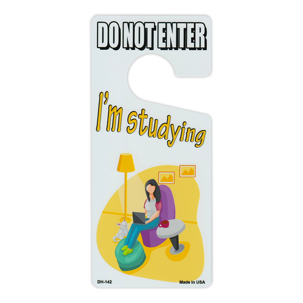 Door Tag Hanger - Do Not Enter, I'm Studying (4" x 9")